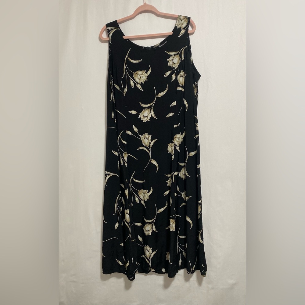 Elegant Black Floral Midi Dress